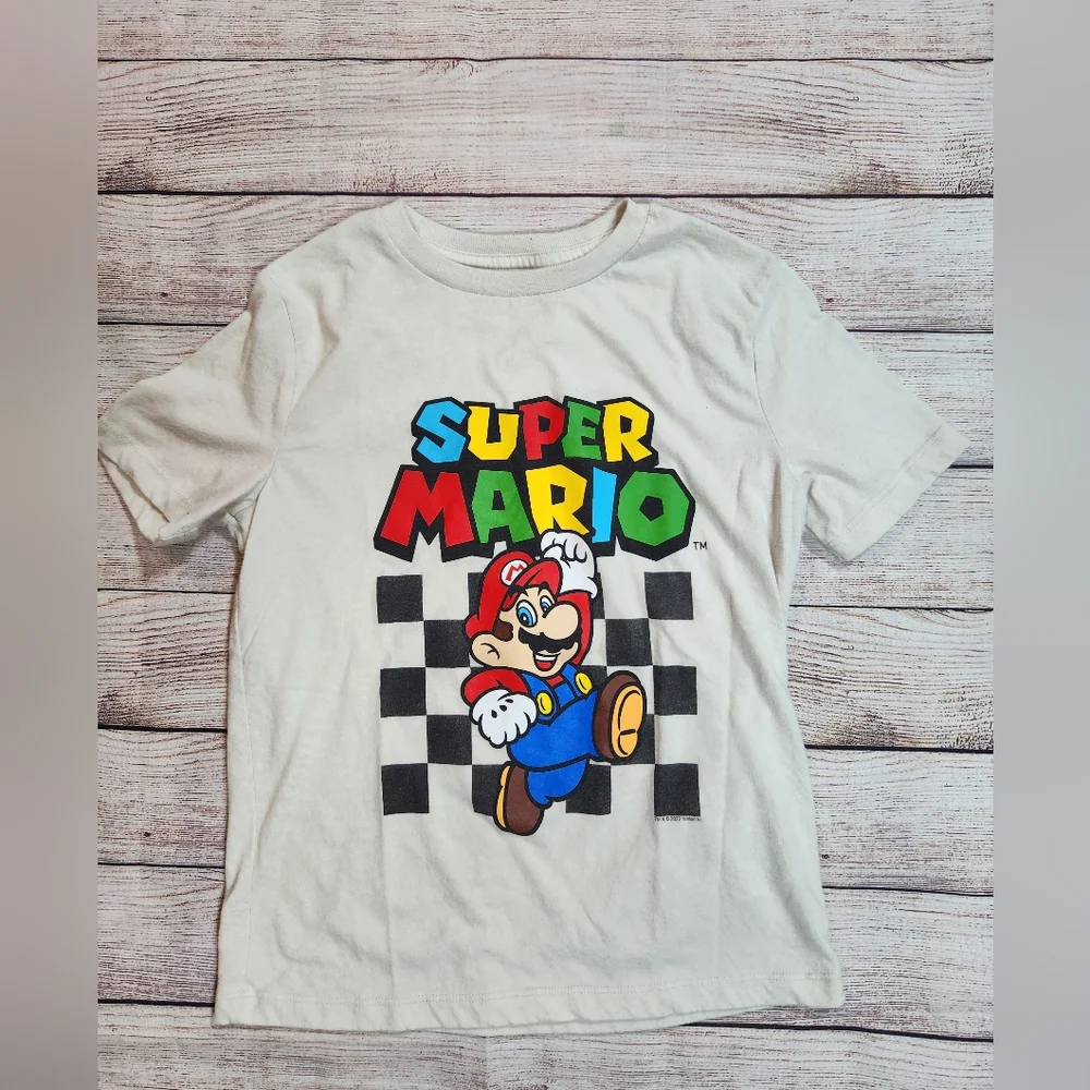 Super Mario t-shirt‎ medium